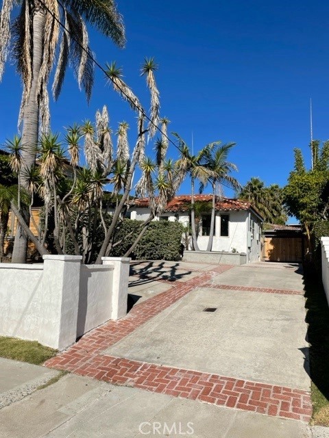 MLS# OC23214192