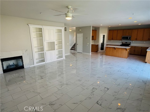 Detail Gallery Image 17 of 73 For 7575 Lime, Fontana,  CA 92336 - 5 Beds | 3 Baths