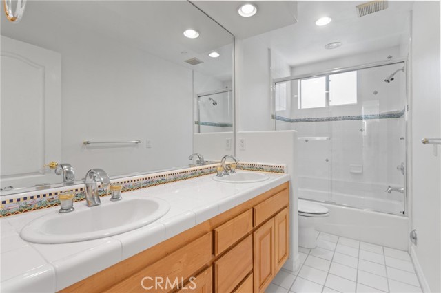 Detail Gallery Image 14 of 31 For 1225 Stanford Ave, Redondo Beach,  CA 90278 - 3 Beds | 2/1 Baths