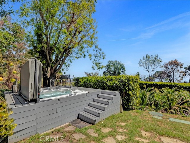 Detail Gallery Image 11 of 39 For 20537 Little Rock Way, Malibu,  CA 90265 - 5 Beds | 3 Baths