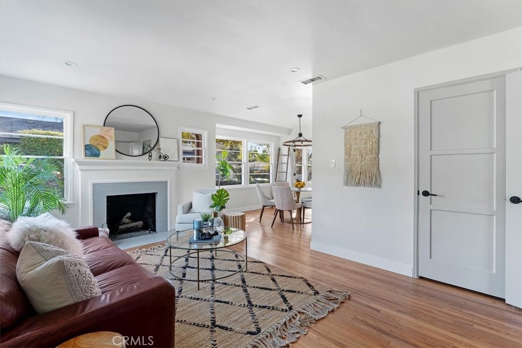 50106Dd4 Cf8F 4465 97C7 7E977F6F47F7 288 W Mariposa Street, Altadena, Ca 91001 &Lt;Span Style='BackgroundColor:transparent;Padding:0Px;'&Gt; &Lt;Small&Gt; &Lt;I&Gt; &Lt;/I&Gt; &Lt;/Small&Gt;&Lt;/Span&Gt;