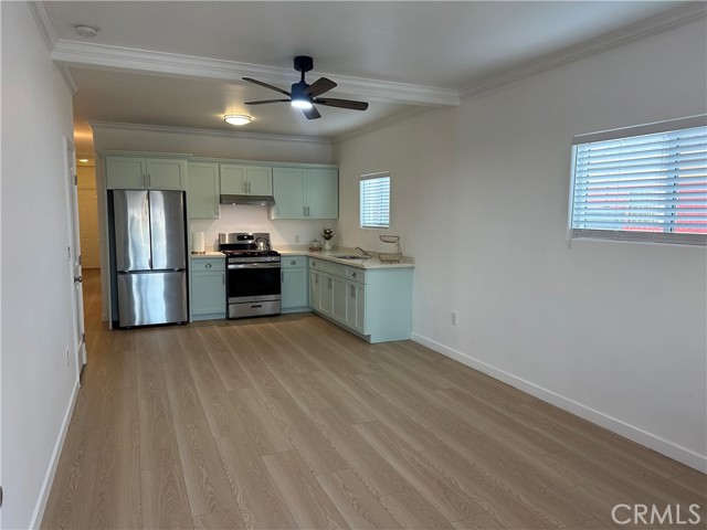 Detail Gallery Image 15 of 38 For 956 E 43rd, Los Angeles,  CA 90011 - 2 Beds | 1 Baths