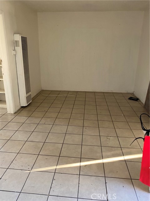 Detail Gallery Image 4 of 4 For 1064 Acacia Ave, San Bernardino,  CA 92410 - – Beds | – Baths
