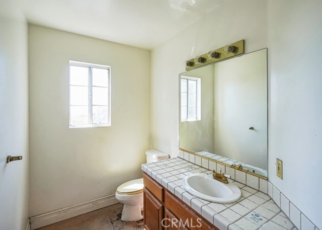 549 Lotus Street, Los Angeles CA: https://media.crmls.org/medias/501350a9-61ab-4dd9-abb0-958162d53741.jpg