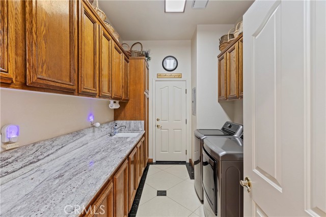 Image 46 of 75 For 17325 High Country Circle