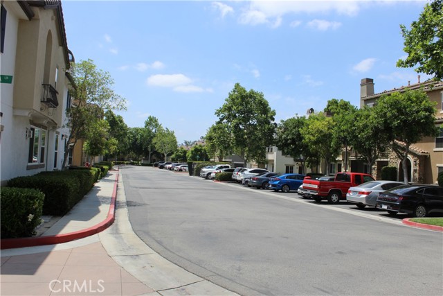 12470 Travanca Lane, Eastvale CA: https://media.crmls.org/medias/50149ebb-687f-4aeb-a7ef-e3a397ac4653.jpg