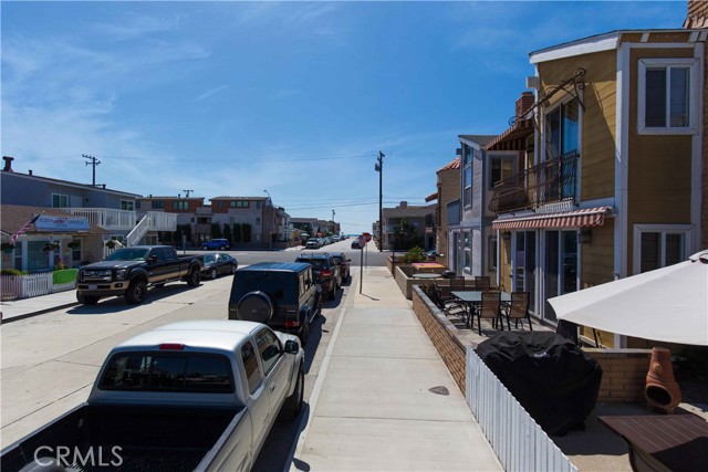 Detail Gallery Image 10 of 17 For 215 29th St C/Studio,  Newport Beach,  CA 92663 - 1 Beds | 1 Baths