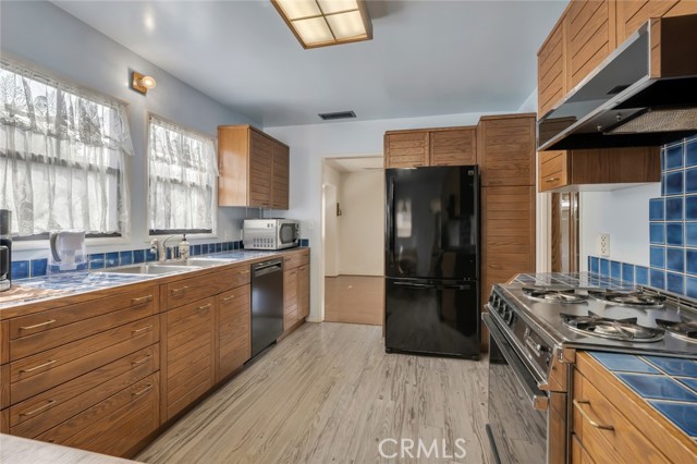 Detail Gallery Image 18 of 59 For 357 Vine St, Glendale,  CA 91204 - 3 Beds | 3 Baths