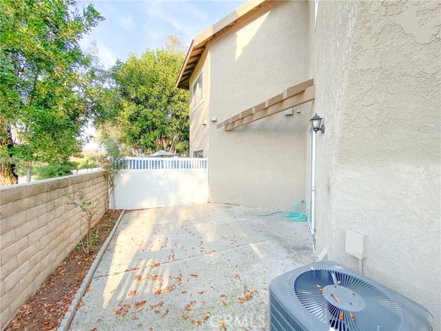 Detail Gallery Image 9 of 10 For 25989 Atherton Ave #26,  Laguna Hills,  CA 92653 - 2 Beds | 2/1 Baths