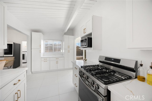 Detail Gallery Image 13 of 39 For 11325 Weber, Moreno Valley,  CA 92555 - 3 Beds | 2 Baths