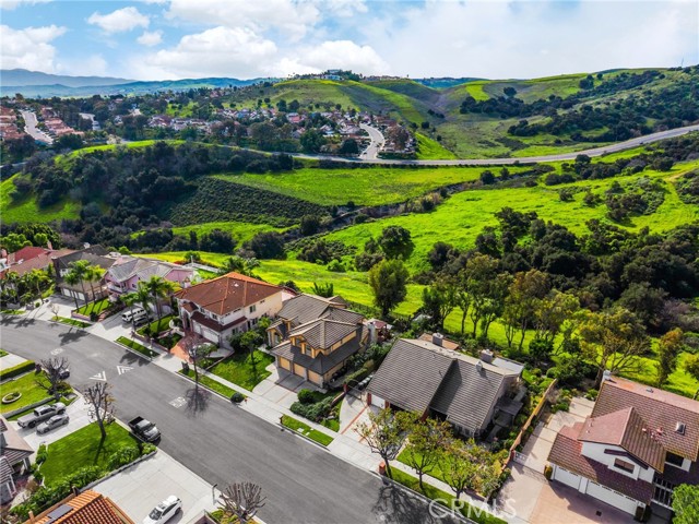 Detail Gallery Image 5 of 53 For 12980 Rimrock Ave, Chino Hills,  CA 91709 - 4 Beds | 3 Baths