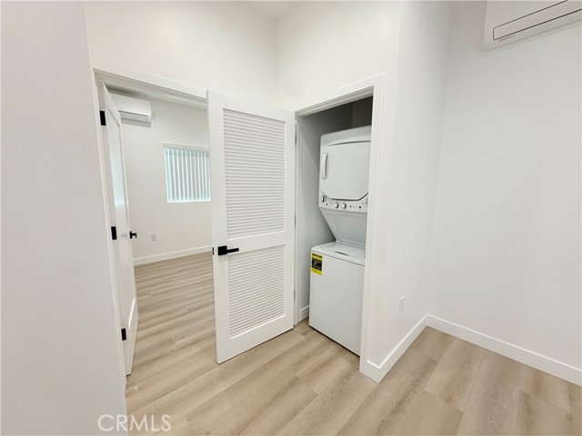 8412 N Owensmouth Avenue, Canoga Park CA: https://media.crmls.org/medias/501a3804-a92c-4ef3-b841-4637c35ae4c6.jpg