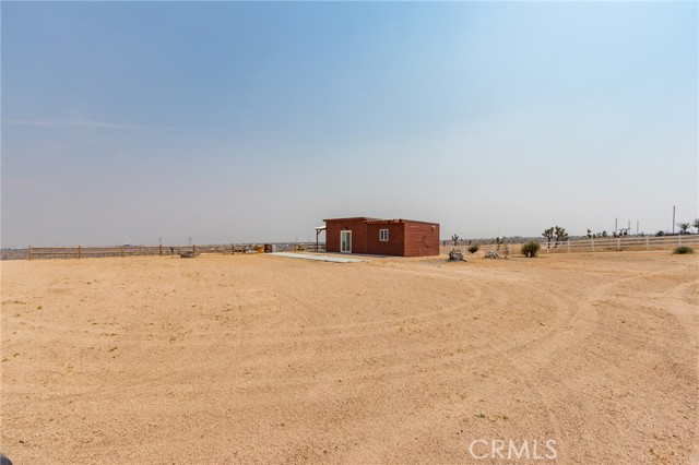 23833 Rancho Street, Apple Valley CA: https://media.crmls.org/medias/501c3e36-55b3-4dfd-8647-b796b325c778.jpg
