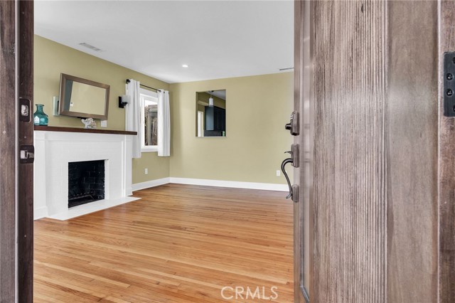 Detail Gallery Image 6 of 29 For 559 W 39th, San Pedro,  CA 90731 - 3 Beds | 2 Baths