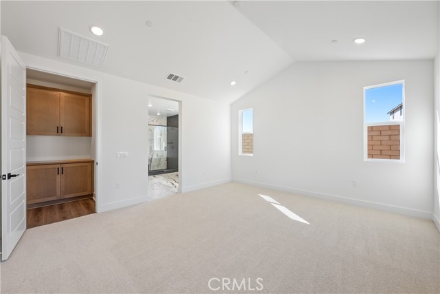 30105 Hillside Place, Castaic CA: https://media.crmls.org/medias/501daaba-afb2-47aa-aecb-683b594d52a8.jpg