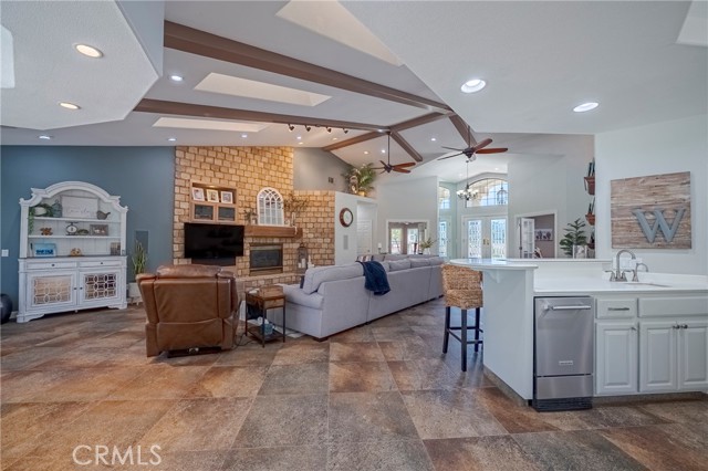 2663 Fallbrook Drive, Merced CA: https://media.crmls.org/medias/501ff5eb-3efe-45b8-abf9-abbd87320384.jpg