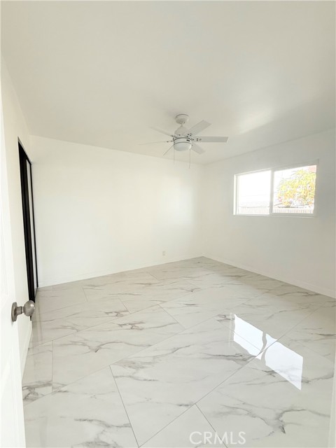 Detail Gallery Image 7 of 12 For 2028 W Folsom St, Anaheim,  CA 92804 - 3 Beds | 2 Baths