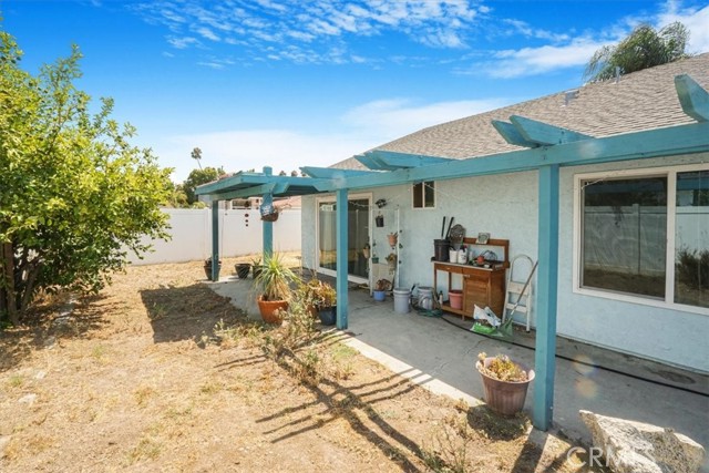 1991 Wren Avenue, Corona CA: https://media.crmls.org/medias/5020a9d5-f8eb-478a-aeea-b96409a97fbb.jpg