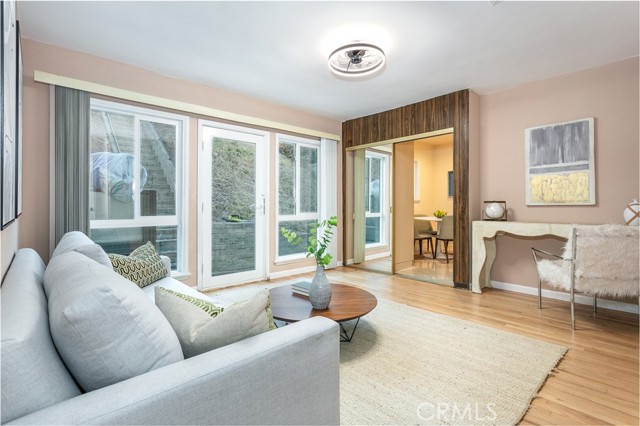 420 Canyon Drive, Glendale CA: https://media.crmls.org/medias/5020f481-eba4-4903-9d86-90513eef02d2.jpg