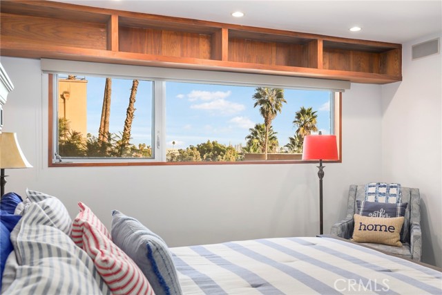 Detail Gallery Image 16 of 28 For 8401 Fountain Ave #8,  West Hollywood,  CA 90069 - 2 Beds | 2 Baths