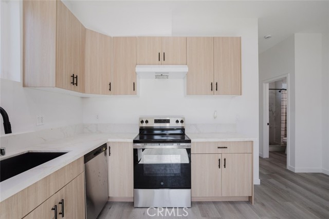 9707 Willis Avenue photo 10