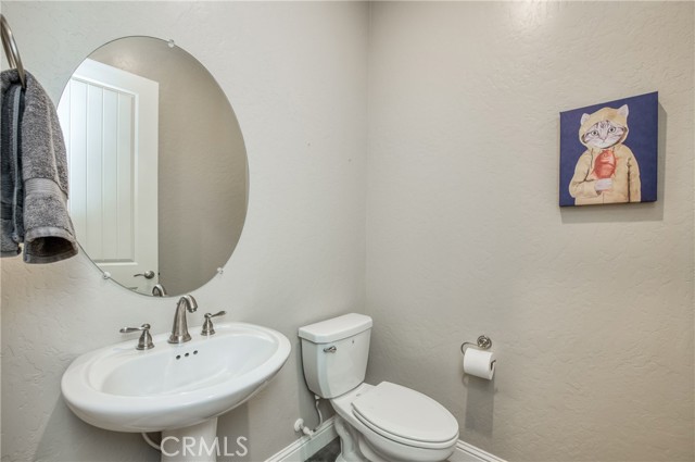 Detail Gallery Image 25 of 39 For 2821 N Burl, Fresno,  CA 93727 - 3 Beds | 2/1 Baths
