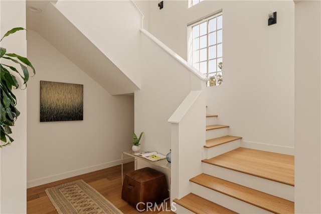 Detail Gallery Image 10 of 25 For 7737 Denrock, Westchester,  CA 90045 - 4 Beds | 4 Baths