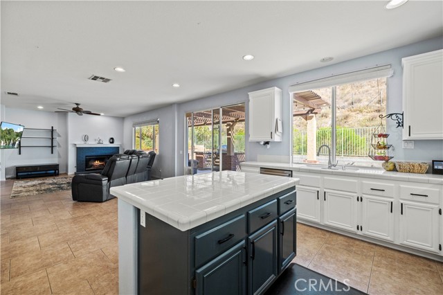 Detail Gallery Image 19 of 68 For 31205 Cherry Dr, Castaic,  CA 91384 - 5 Beds | 3 Baths