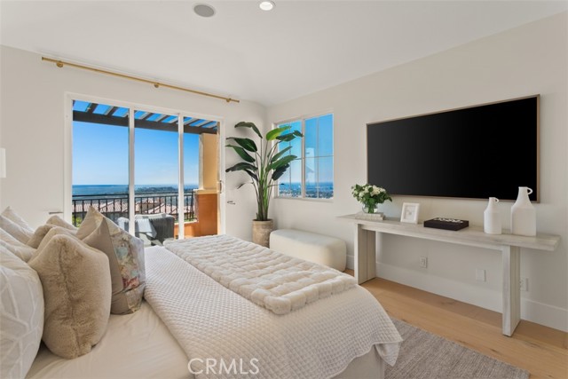 7 Suprema Drive, Newport Coast CA: https://media.crmls.org/medias/5023d469-6f8b-4918-9ef4-33dd3ba00b68.jpg
