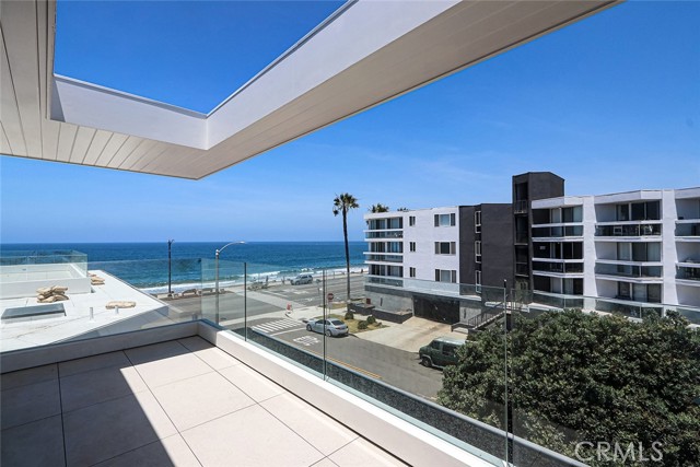 1400 Esplanade, Redondo Beach, California 90277, 4 Bedrooms Bedrooms, 0 ,4 BathroomsBathrooms,Residential,For Sale,Esplanade,0,SB26127556