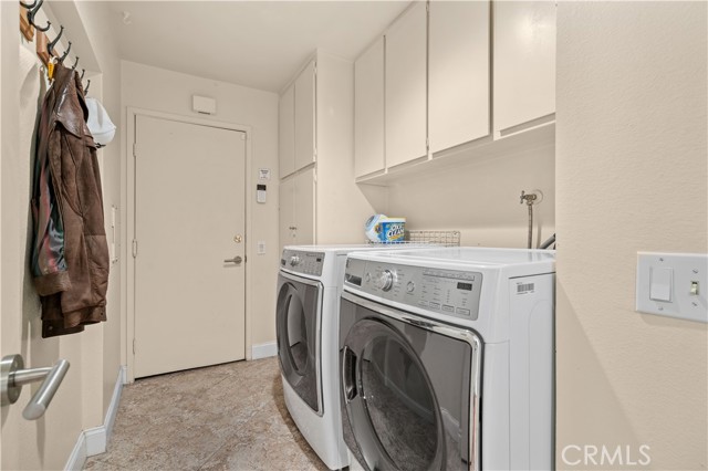 Detail Gallery Image 24 of 41 For 30 Arboles, Irvine,  CA 92612 - 3 Beds | 6 Baths