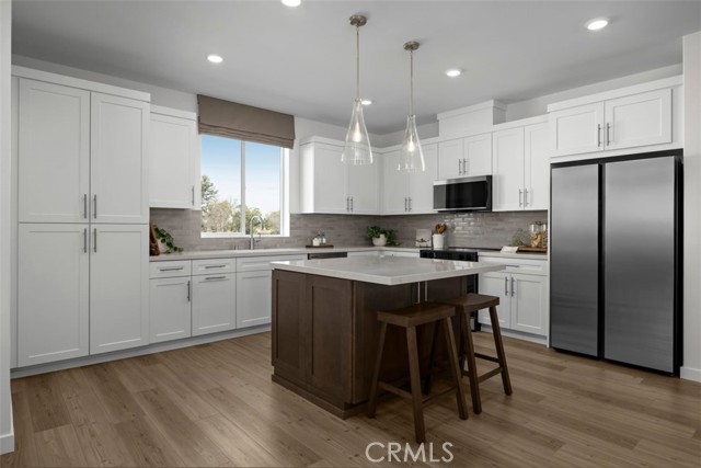 Detail Gallery Image 4 of 5 For 6644 via Vista, Pico Rivera,  CA 90660 - 3 Beds | 3/1 Baths