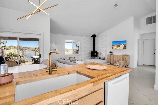 Detail Gallery Image 22 of 56 For 50950 Burns Canyon Rd, Pioneertown,  CA 92268 - 2 Beds | 2 Baths
