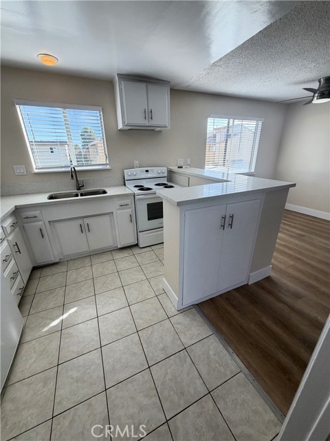 Detail Gallery Image 13 of 31 For 931 W 19th St #38,  Costa Mesa,  CA 92627 - 1 Beds | 1 Baths