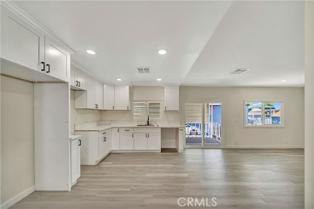 Detail Gallery Image 10 of 52 For 27361 Sierra Hwy #109,  Canyon Country,  CA 91351 - 2 Beds | 2 Baths