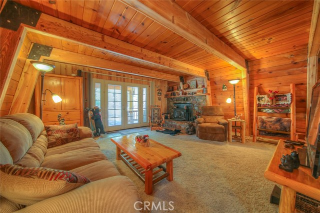 42608 Cedar Avenue, Big Bear Lake CA: https://media.crmls.org/medias/50273a0b-c33a-466d-8943-922416c6da39.jpg