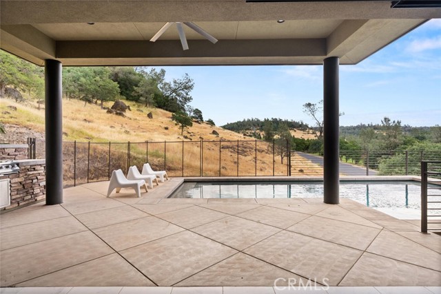 3386 Canyon Oaks Terrace, Chico CA: https://media.crmls.org/medias/50275bbe-bbed-4eb4-a65d-d48df325135f.jpg