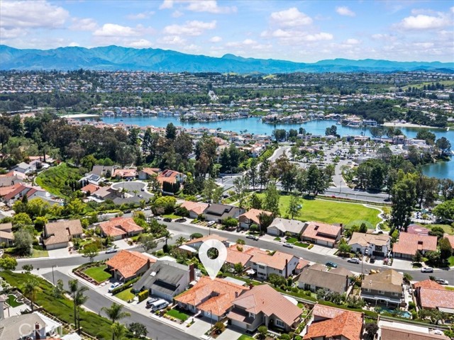 Detail Gallery Image 2 of 48 For 22632 Reinosa, Mission Viejo,  CA 92691 - 4 Beds | 2/1 Baths
