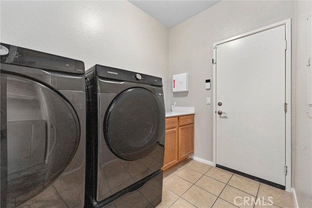 Detail Gallery Image 16 of 34 For 15415 Park Point Ave #102,  Lake Elsinore,  CA 92532 - 3 Beds | 2 Baths