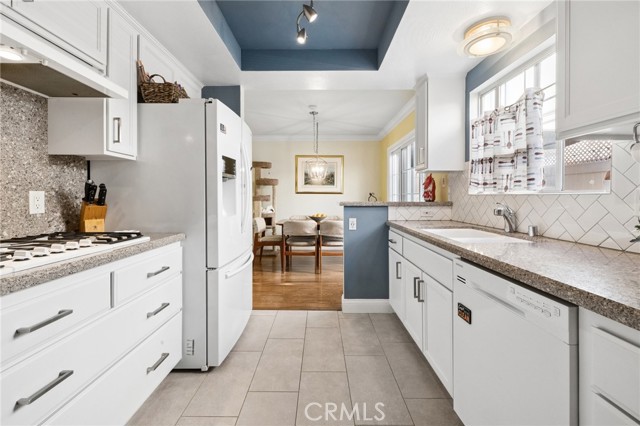 2414 Grant Avenue, Redondo Beach, California 90278, 2 Bedrooms Bedrooms, 0 ,2 BathroomsBathrooms,Residential,For Sale,Grant,0,SB26101189