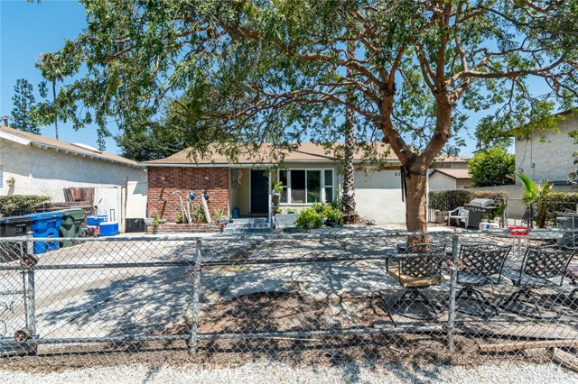 237 W Central Avenue, Monrovia CA: https://media.crmls.org/medias/5028c81f-66d2-467a-b335-93698d914aca.jpg