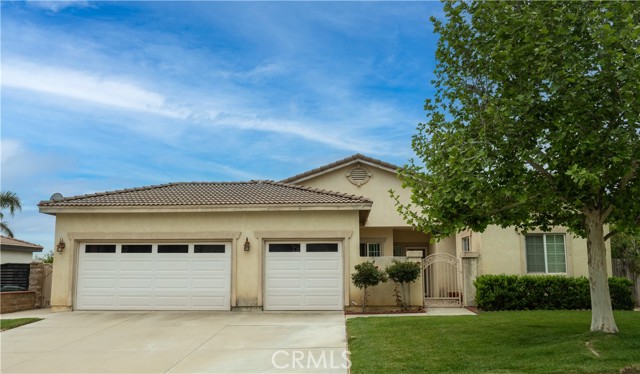 Detail Gallery Image 1 of 14 For 2625 W Meyers Rd, San Bernardino,  CA 92407 - 4 Beds | 3 Baths