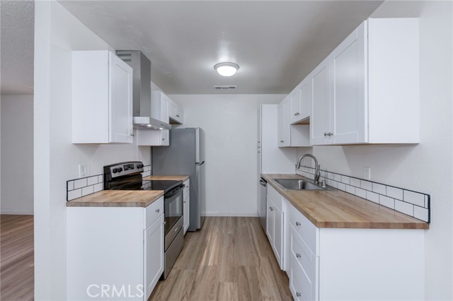 Detail Gallery Image 10 of 20 For 1221 N Peach Ave #101,  Fresno,  CA 93727 - 2 Beds | 1 Baths