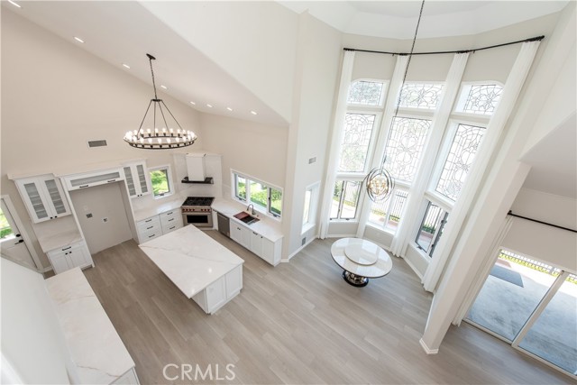 2836 N Kingsgate Drive, Orange CA: https://media.crmls.org/medias/50295754-853f-4504-8ff6-c1c21285b73a.jpg
