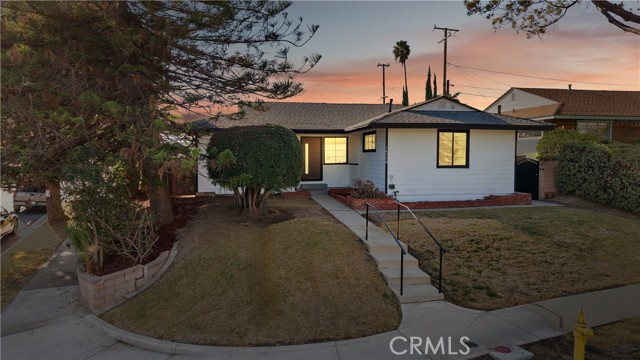 Detail Gallery Image 1 of 27 For 14758 San Esteban Dr, La Mirada,  CA 90638 - 3 Beds | 2 Baths