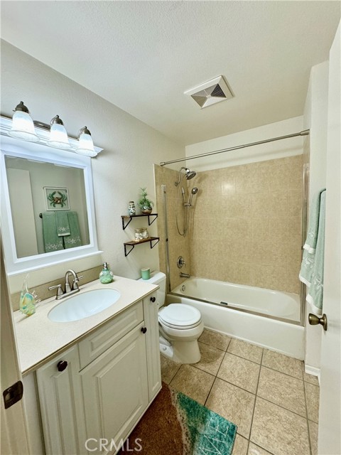 Detail Gallery Image 11 of 42 For 7120 Carlson Cir #264,  Canoga Park,  CA 91303 - 1 Beds | 1 Baths