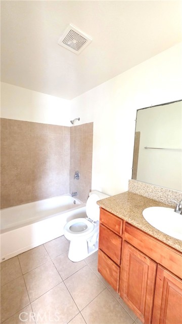 Detail Gallery Image 13 of 18 For 937 E Deodar St #7,  Ontario,  CA 91764 - 2 Beds | 2 Baths