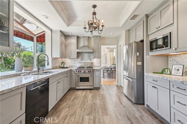 Detail Gallery Image 15 of 49 For 2302 San Leandro, Tustin,  CA 92782 - 4 Beds | 2/1 Baths