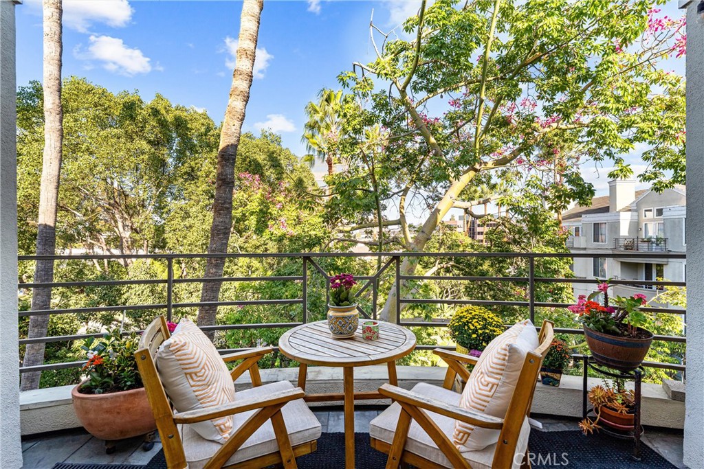 502d4ab7 Fea5 4a9e A5a1 95c1e34bb02c