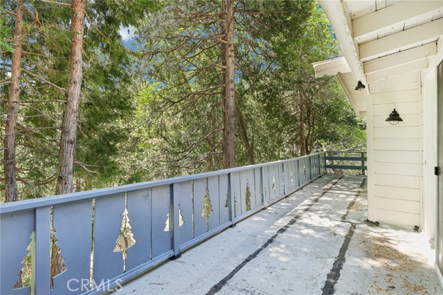 Detail Gallery Image 33 of 61 For 854 Bergschrund Dr, Crestline,  CA 92325 - 4 Beds | 2 Baths